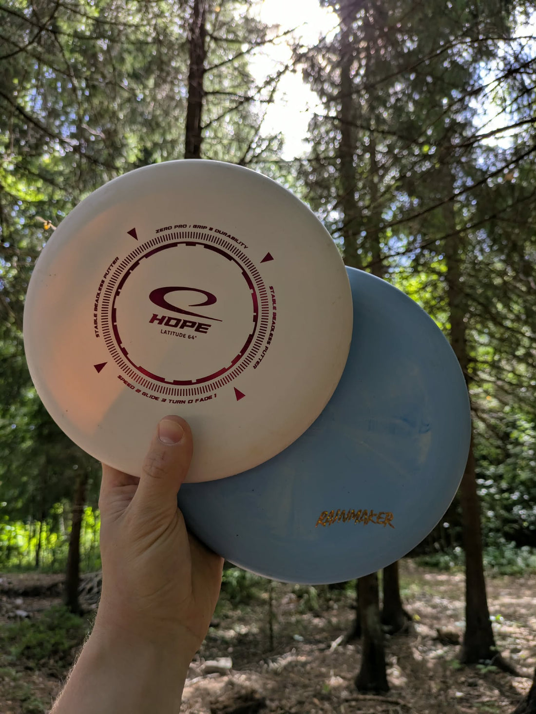 Er Lat64° Hope ett godt alternativ til Discmania Rainmaker? Vi tester!
